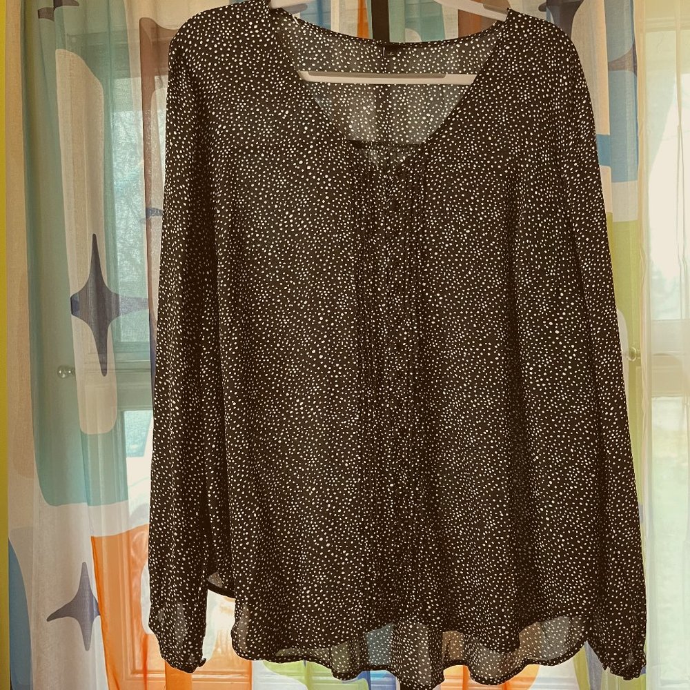 Torrid 2 dress shirt black & white polka dots